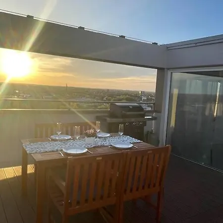 Ueber Den Daechern Der Hansestadt Lübeck